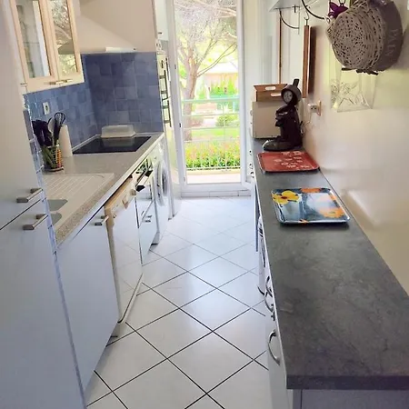 Avec Piscine 아파트 *